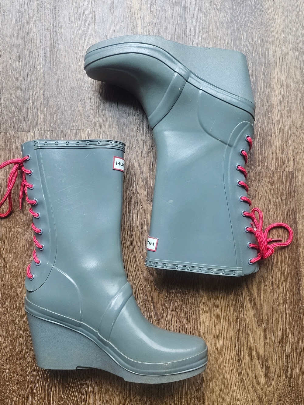 Womens 7 Hunter Verbier Boots Gray Wedge Red Lace Up Bow Heel RainHas wear on s